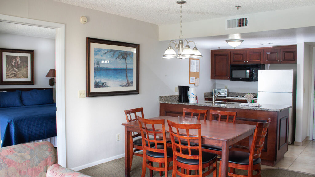 Two Bedroom Deluxe Suite 09