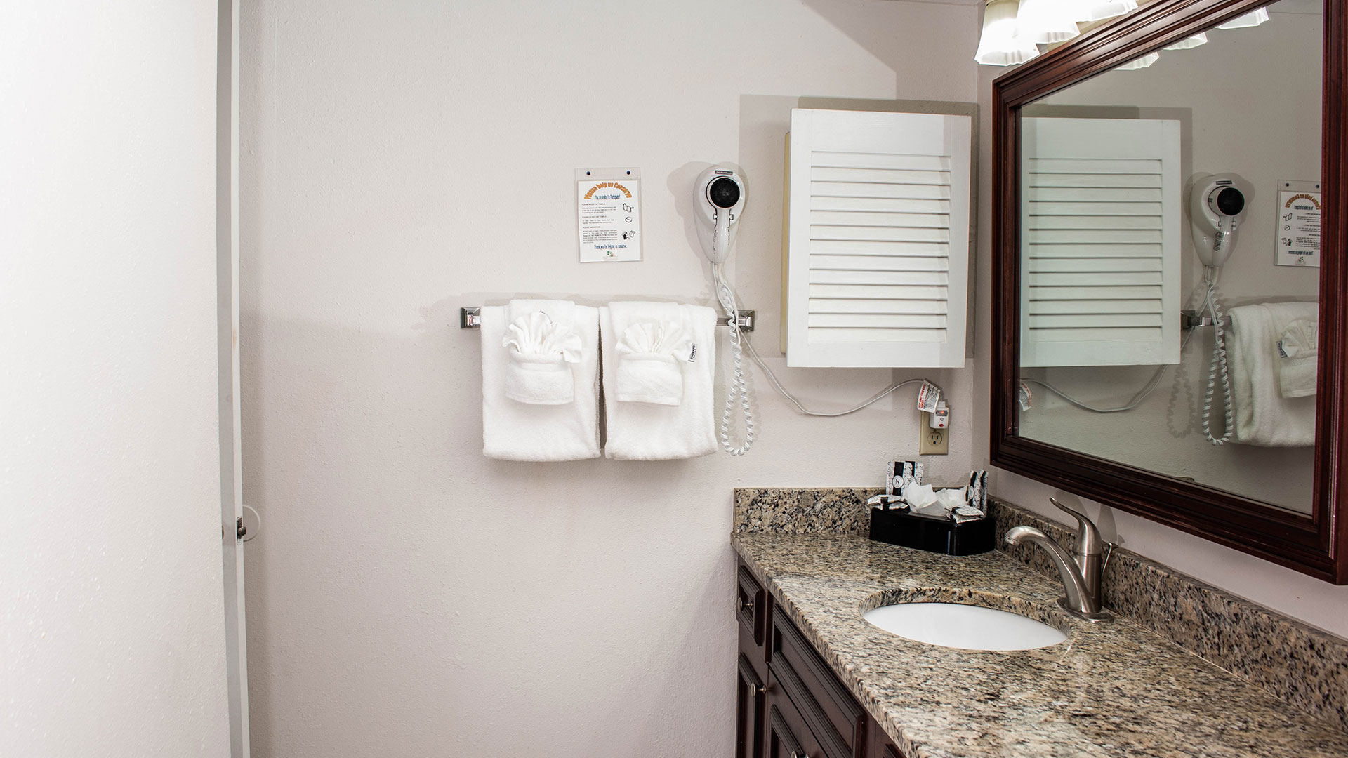 Parc Corniche Condominium Suite Hotel — photo 39 of 60