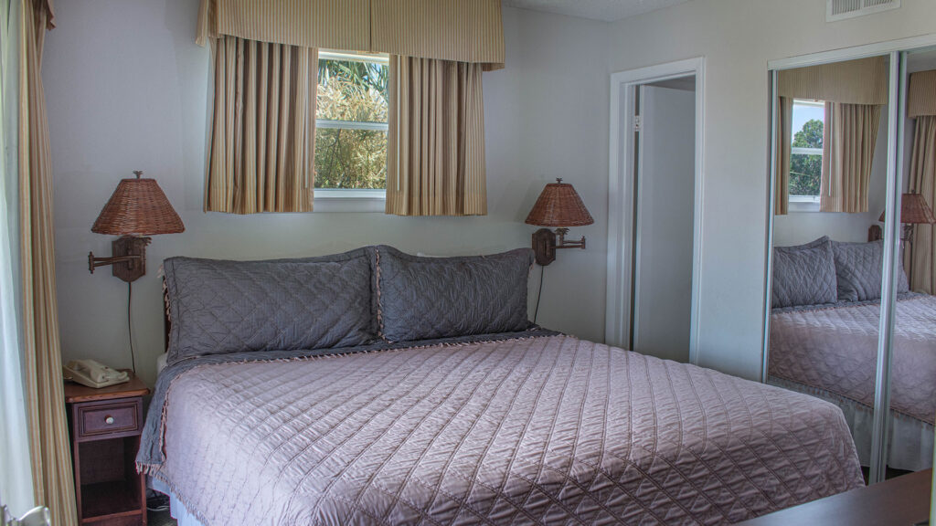 Two Bedroom Deluxe Suite 01