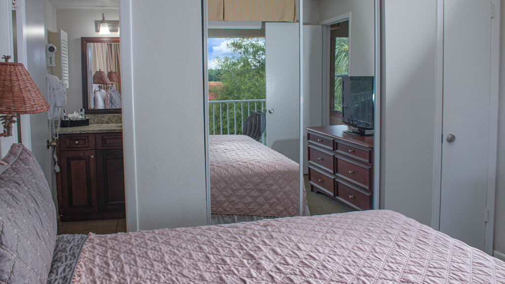 Two Bedroom Deluxe Suite 02