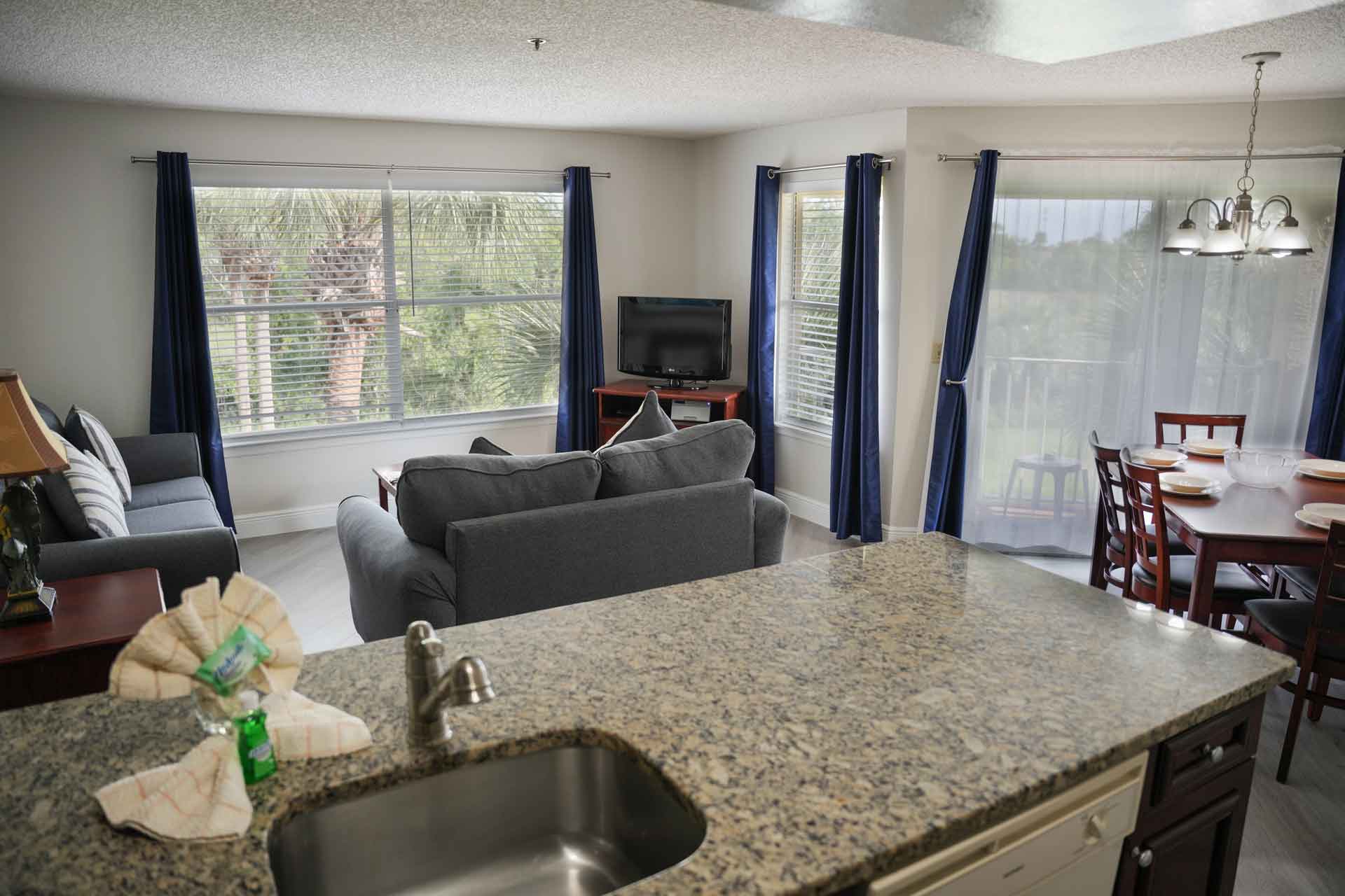 Parc Corniche Condominium Suite Hotel — photo 43 of 60