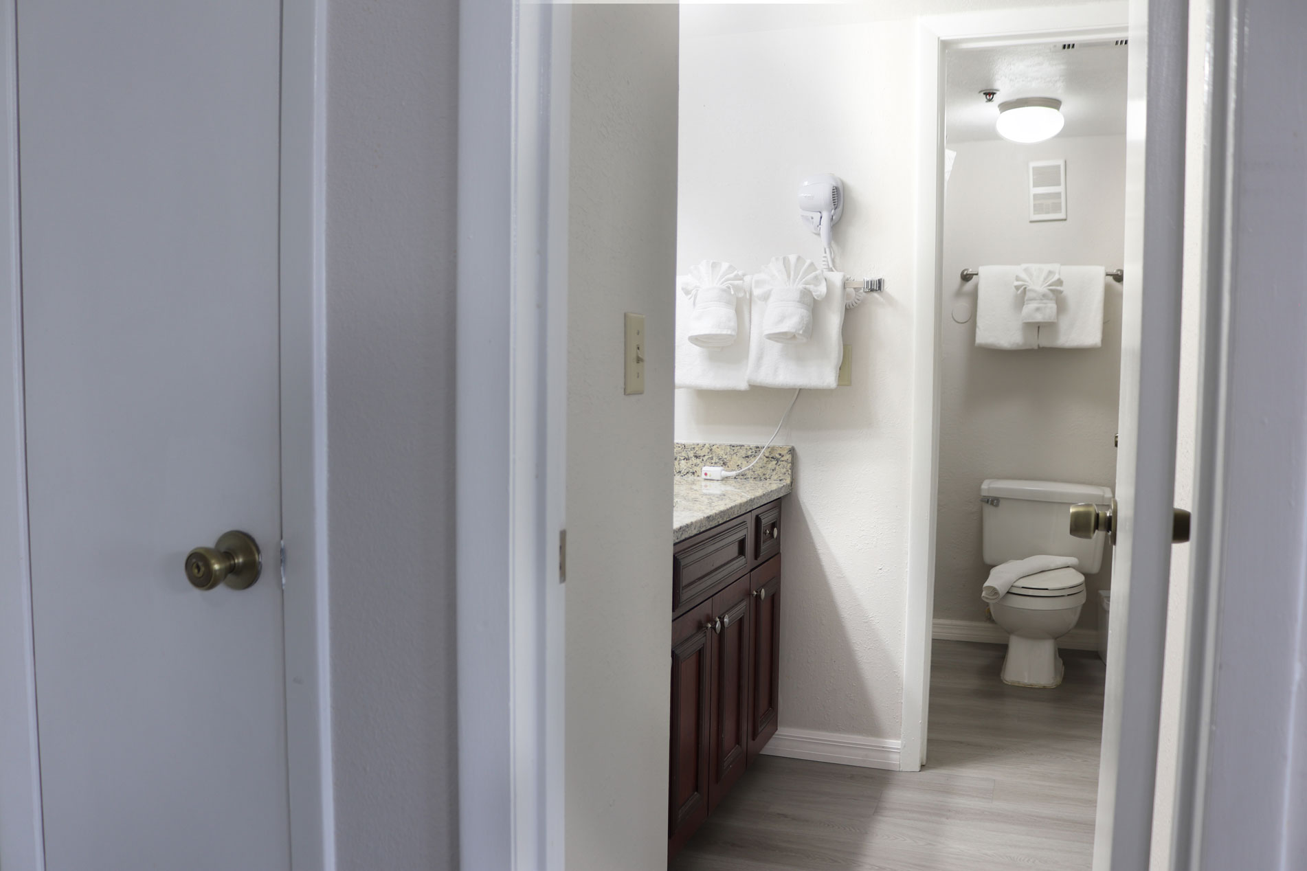 Parc Corniche Condominium Suite Hotel — photo 31 of 60
