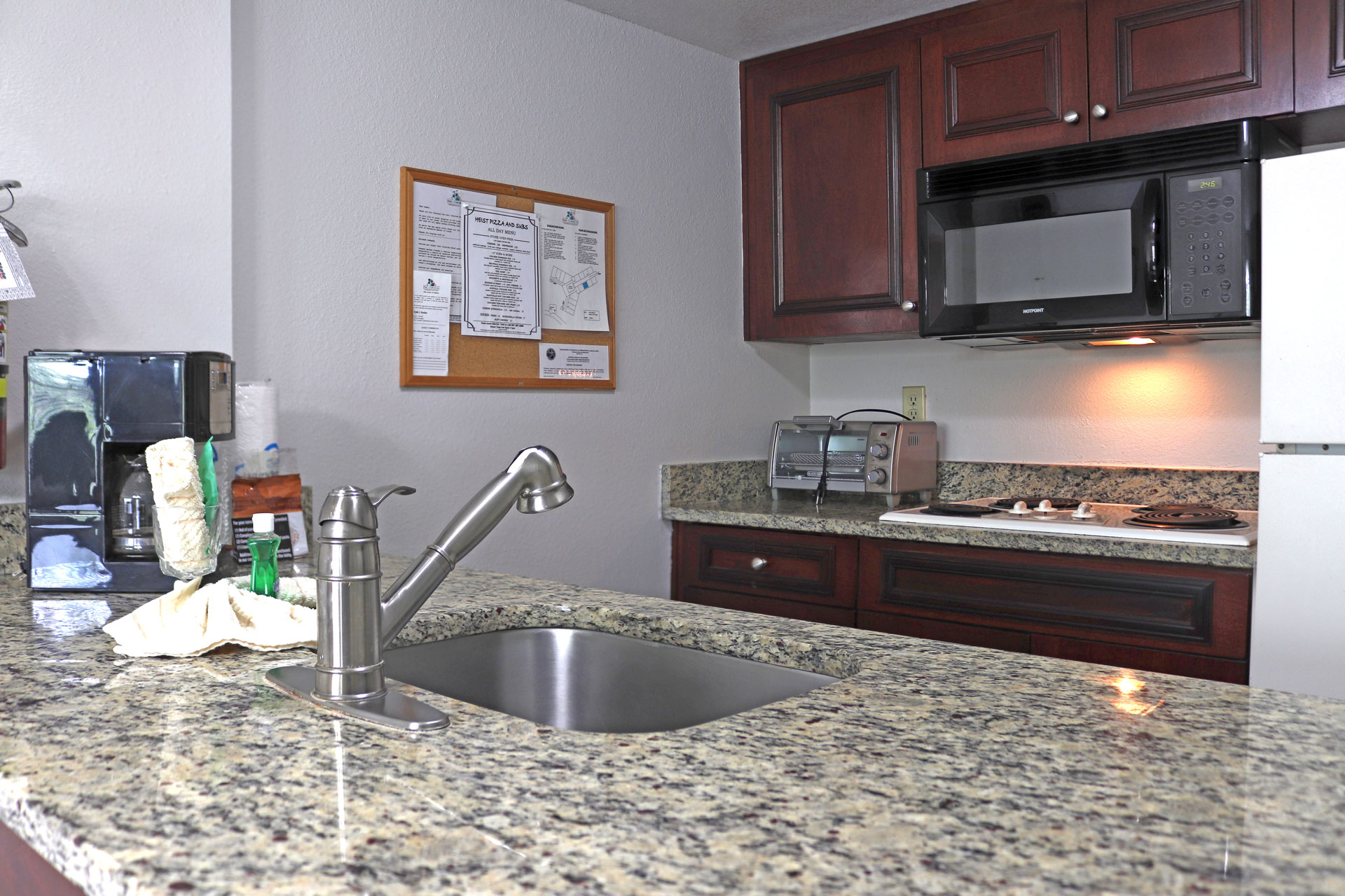 Parc Corniche Condominium Suite Hotel — photo 10 of 60